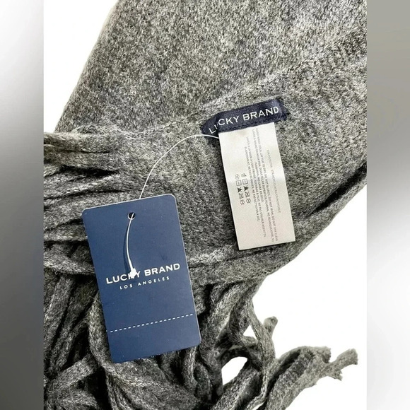 NWT Lucky Brand Solid Gray Brushed Scarf - Picture 4 of 5